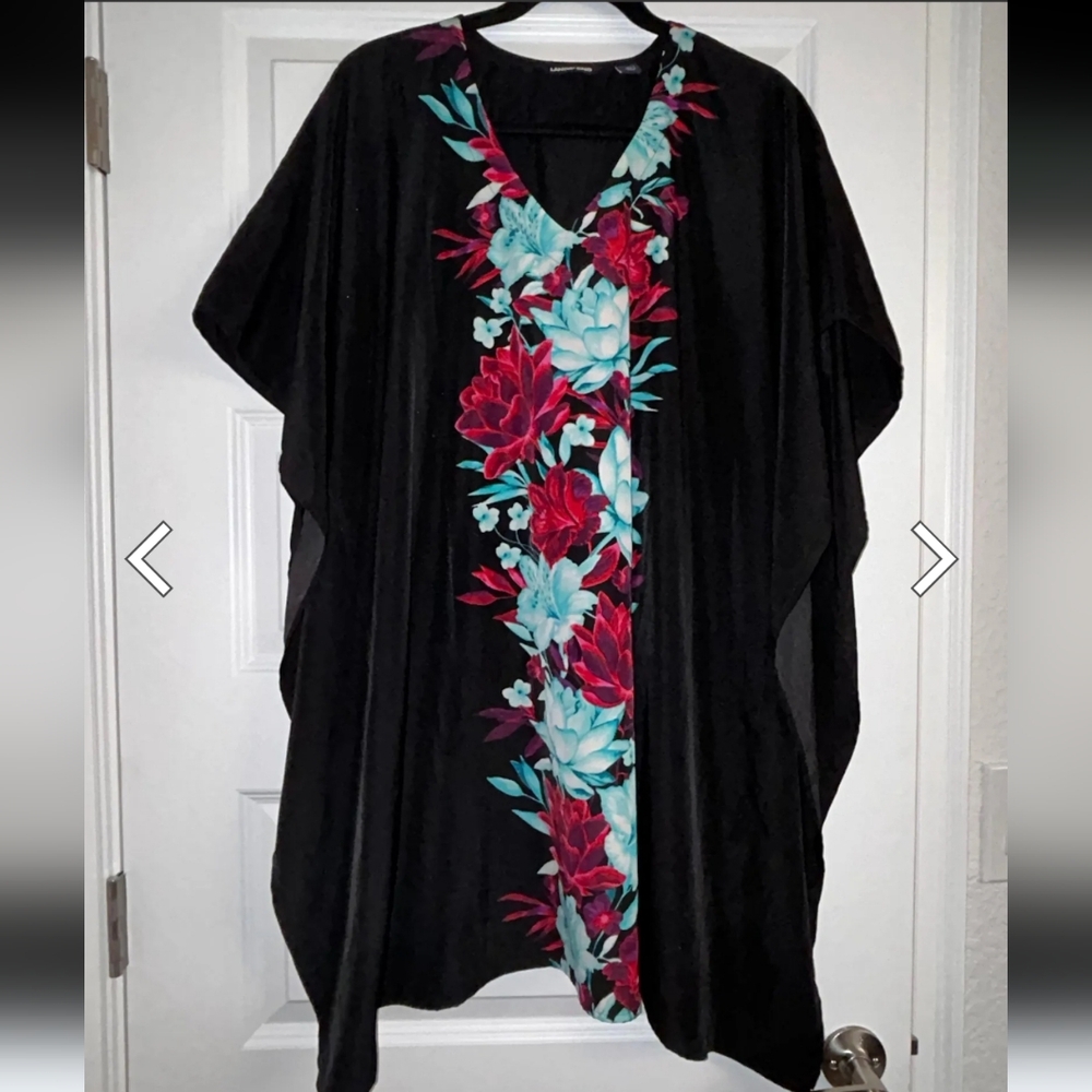 Lands’ End Floral Print Kaftan Swim Cover Up Size 2XColor Black, Blue, Red, Whit